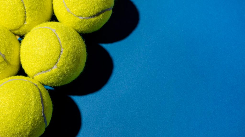 Come usare le palline da tennis per il massaggio del mal di schiena